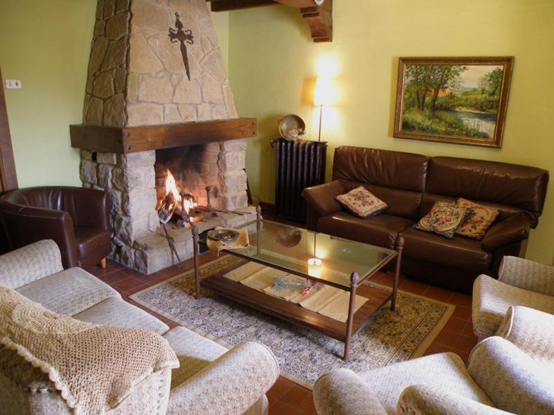 Casa Rural Ulibarri Allo Luaran gambar